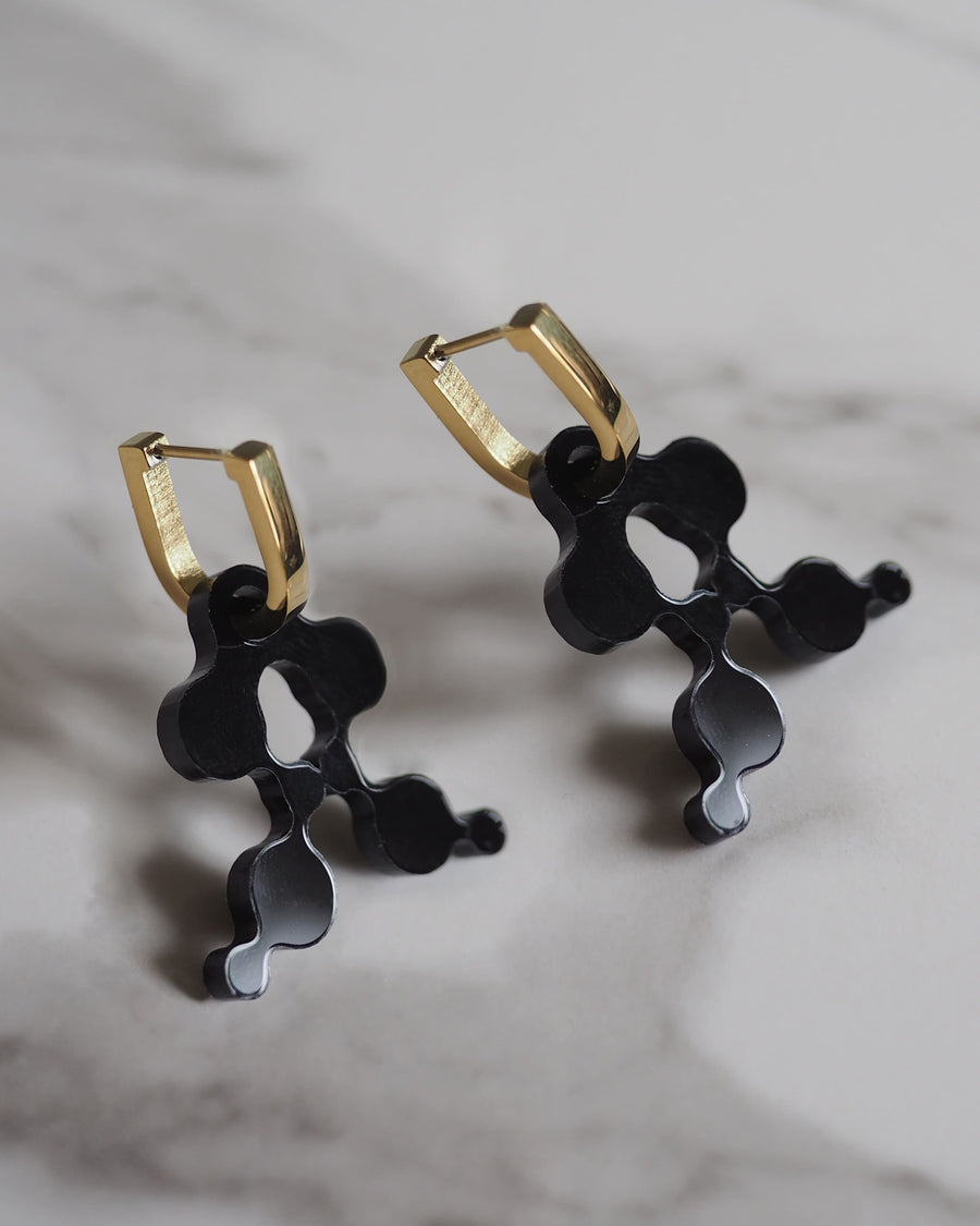 ICONIC A Noir Small